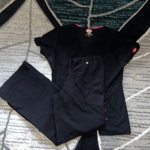 Black 🖤 dickies extreme stretch scrub set